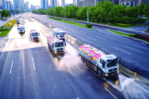 历下全区100条主要道路均达到省级深度保洁示范路标准